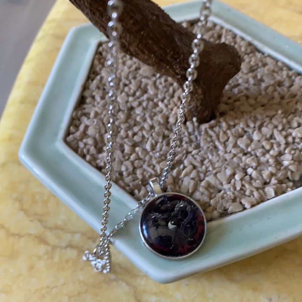 Vintage dragon necklace - Picture 2 of 5